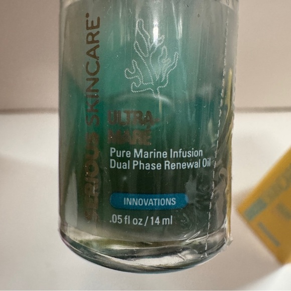 Serious Skincare Ultra-Mare Pure Marine Dual Renewal Oil 14ML - Picture 4 of 4